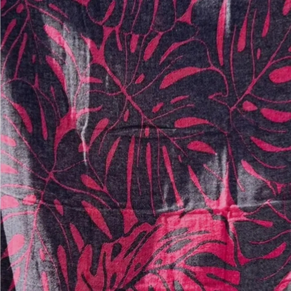Red + Black Modern Monstera Travel Blanket Towel Wrap Organic Cotton New